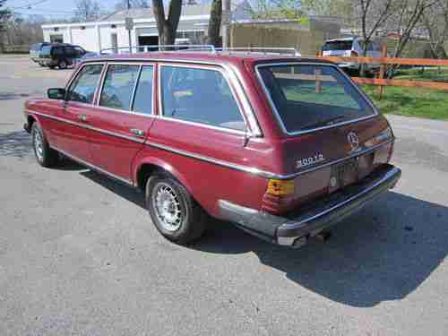 *****1985 MERCEDES 300TD  TURBO DIESEL STATION WAGON****, image 2