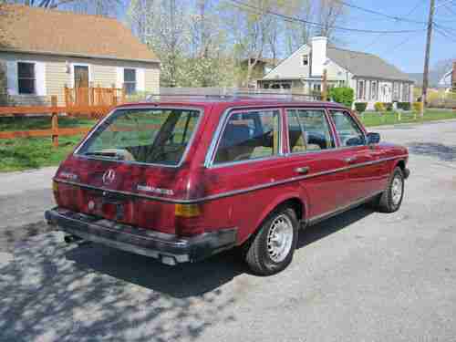 *****1985 MERCEDES 300TD  TURBO DIESEL STATION WAGON****, image 11