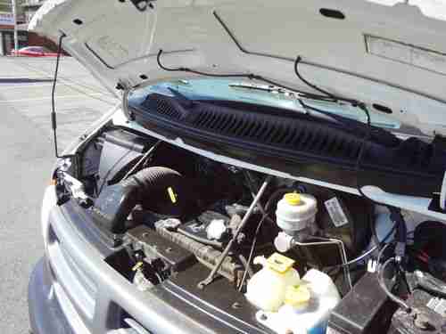 2000 dodge cargo,no rust,low miles, no reserve, image 7