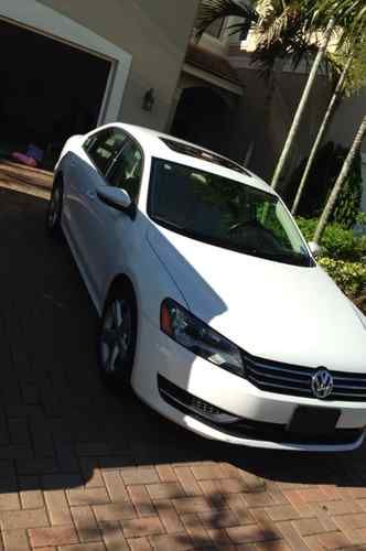 2012 volkswagen passat se sedan 4-door 2.5l