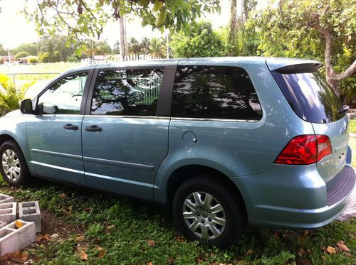 2009 volkswagen routan s mini passenger van 4-door 3.8l