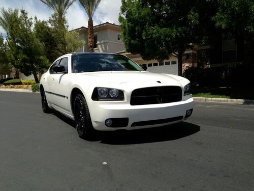 2010 dodge charger sxt sedan 4-door 3.5l