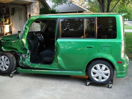 2006 scion xb special edition 5-door 1.5l wrecked