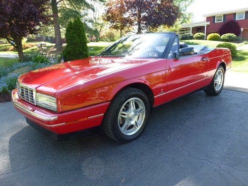 1991 Cadillac Allante Base Convertible 2-Door 4.5L, image 2