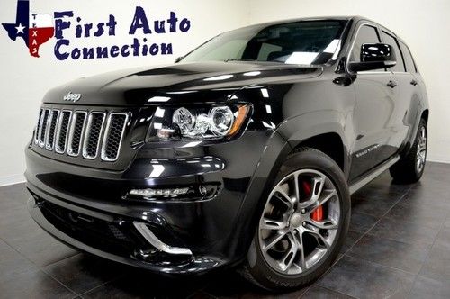 2012 jeep grand cherokee srt-8 4x4 loaded navi panoramic htd free shipping!!