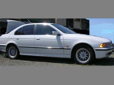 1999 bmw 528i base sedan 4-door 2.8l white