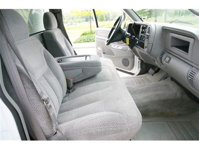 BOX TRUCK Diesel 6.5L Rear Wheel Drive Dual Rear Wheels Tires - Front All-Season, US $12,900.00, image 13