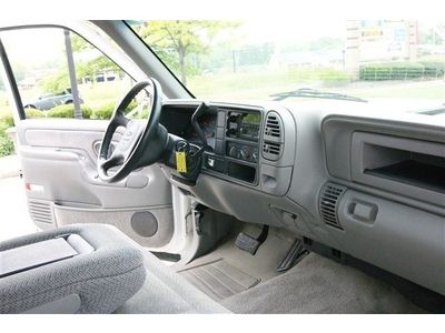 BOX TRUCK Diesel 6.5L Rear Wheel Drive Dual Rear Wheels Tires - Front All-Season, US $12,900.00, image 16