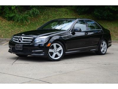 Clean carfax!! 2011 c300, only 6k miles, heated seats, cd player 7 ipod port!
