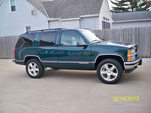 1999 chevrolet tahoe 4 dr 4wd with 89k actual miles