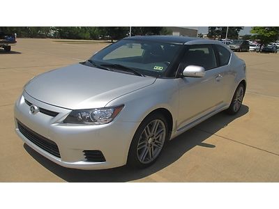 Sport, coupe,fwd,sun roof, scion, tc, silver, low miles, auto trans,