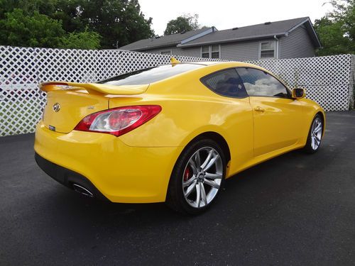 2010 Hyundai Genesis Coupe 3.8 Track Coupe 2-Door 3.8L, US $19,950.00, image 3