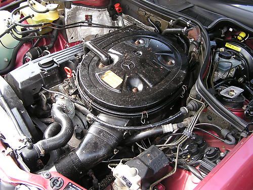 MERCEDES 300-E 4DR. MOON ROOF LOW MILES EXCELLENT CONDITION, image 7