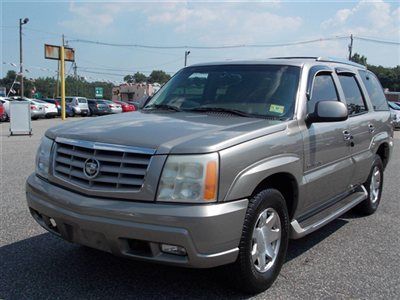 2002 cadillac escalade awd clean car fax 3rd row seating park tronic