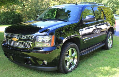 2007 tahoe lt ~ black and tan