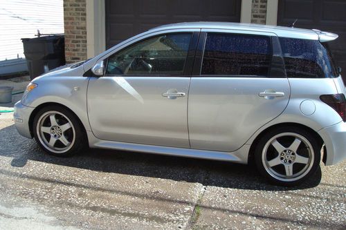 2006 scion xa with extras. 5 speed manual new oem clutch 65k miles clear title