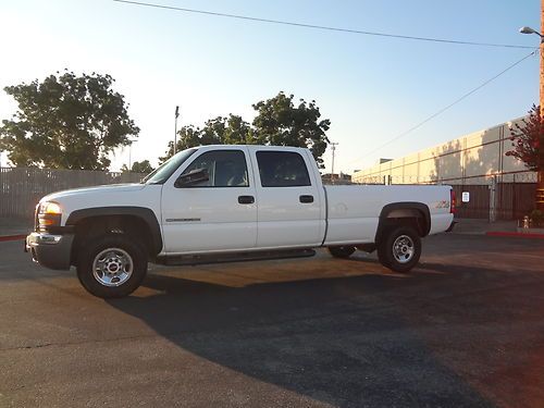 2005 gmc 2500hd super crew cab 4 door 4x4 clean good running truck 6.0