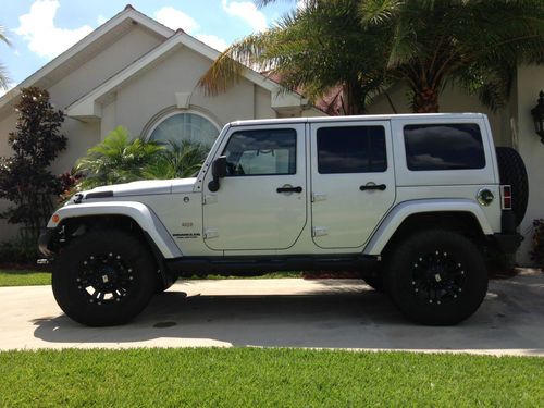 2011 jeep wrangler unlimited 4 x 4 70th anniversary - ripp supercharged