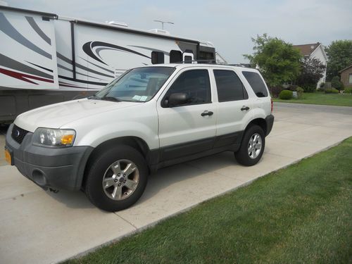 2005 ford escape xlt sport utility 4-door 3.0l