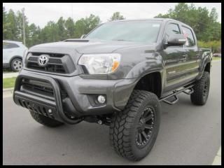 Tacoma 4wd double cab v6 at side steps 20" wheels 35" radial tires 6" lift