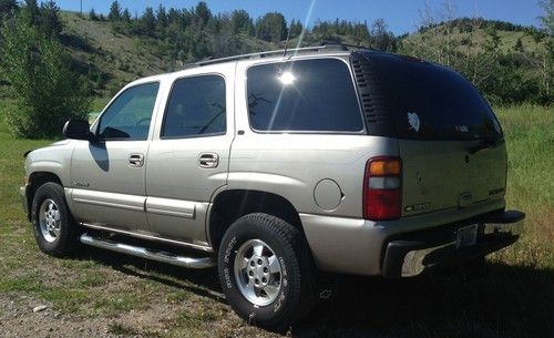 2000 chevy tahoe lt 4x4, leather, loaded, super clean, 3rd owner
