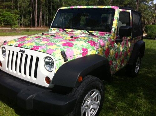 Lilly pulitzer wrapped jeep wrangler