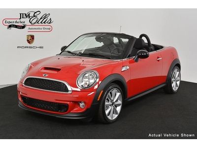 Like new mini roadster! sport package, heated seats, leather, satellite radio