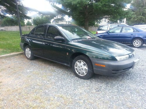 1997 saturn sl1 low mileage green excellent condition