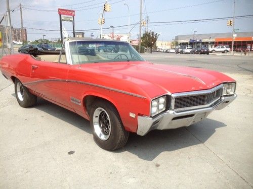 1968 buick skylark custom convertible 2-door 5.7l