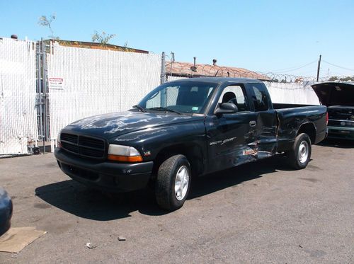 2000 dodge dakota, no reserve