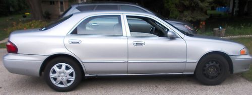 2000 mazda 626 es sedan 4-door 2.0l