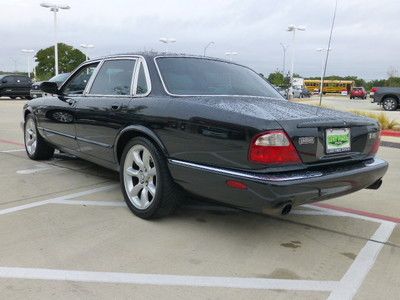 Base 4.0L CD 9 Speakers AM/FM radio Cassette Premium audio system Memory seat, image 8