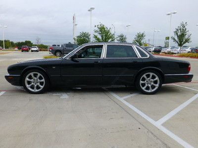 Base 4.0L CD 9 Speakers AM/FM radio Cassette Premium audio system Memory seat, image 10