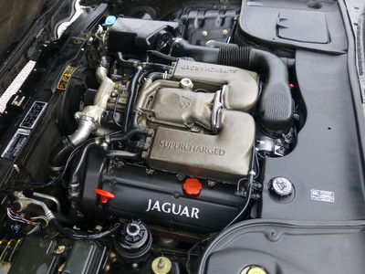 Base 4.0L CD 9 Speakers AM/FM radio Cassette Premium audio system Memory seat, image 14