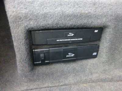 Base 4.0L CD 9 Speakers AM/FM radio Cassette Premium audio system Memory seat, image 20