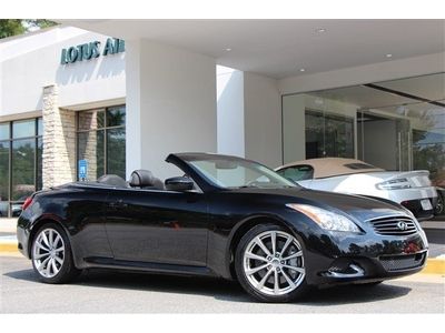 Navigation, bluetooth, rear camera, leather, convertible, sport, heated seats