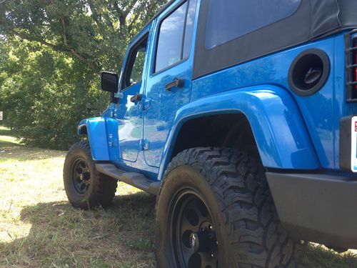 2011 Jeep Wrangler Unlimited Sahara Sport Utility 4-Door 3.8L, US $29,500.00, image 3