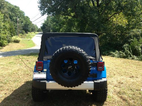 2011 Jeep Wrangler Unlimited Sahara Sport Utility 4-Door 3.8L, US $29,500.00, image 6