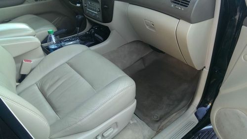 2004 Toyota Landcruiser, 59k miles, black, tan leather, loaded, image 2