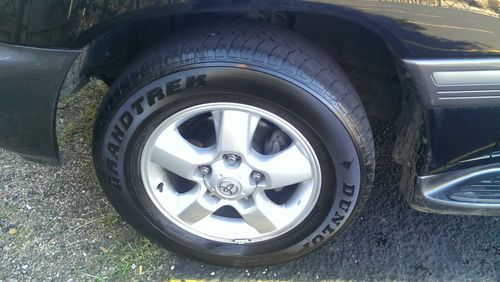 2004 Toyota Landcruiser, 59k miles, black, tan leather, loaded, image 3
