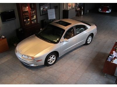 2001 oldsmobile aurora sedan, no reserve, one owner, well maintained, non-smoker