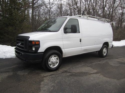 2009 ford e-250 cargo van 5.4l v8 auto a/c interior racks roof rack runs great!!