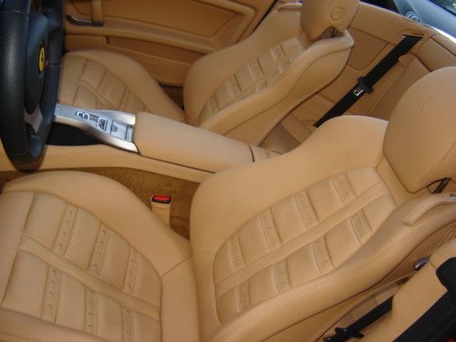 2010 Ferrari California Base Convertible 2-Door 4.3L, image 2