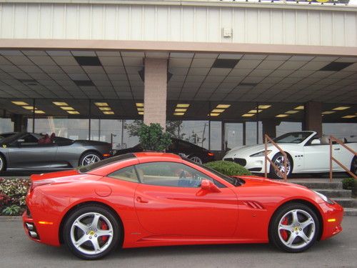2010 Ferrari California Base Convertible 2-Door 4.3L, image 9
