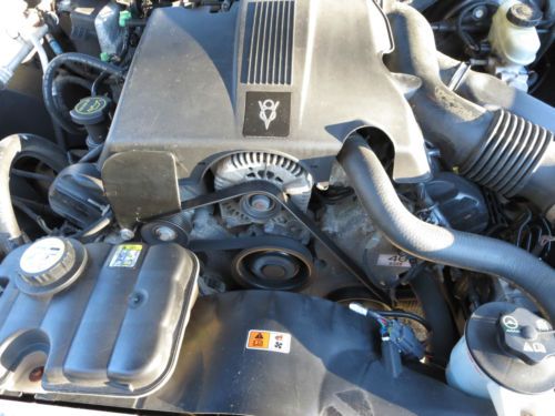 2004 Lincoln Town Car Ultimate Sedan 4-Door 4.6L, image 20