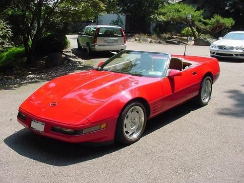 1991 Chevrolet Corvette Convertible 6 Speed with RARE HARD TOP Red/tan MINT cond, image 3