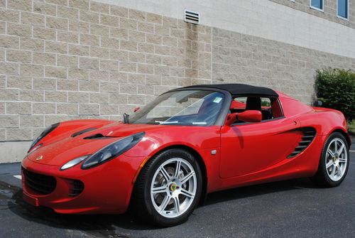 Beautiful!! clean carfax 2005 lotus elise, ardent red