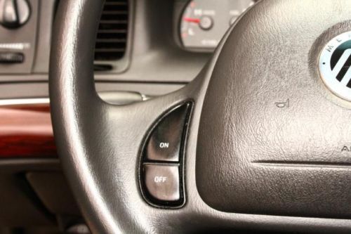 4dr Sdn 4.6L CD 4-Speed A/T 4-Wheel ABS 4-Wheel Disc Brakes 8 Cylinder Engine, US $3,990.00, image 42