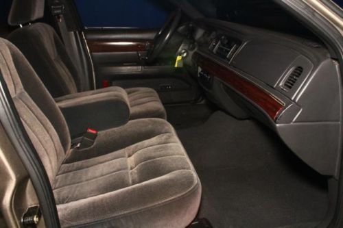 4dr Sdn 4.6L CD 4-Speed A/T 4-Wheel ABS 4-Wheel Disc Brakes 8 Cylinder Engine, US $3,990.00, image 61