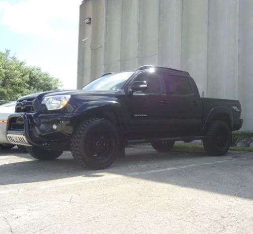 2013 toyota tacoma pre runner crew cab pickup 4-door 4.0l